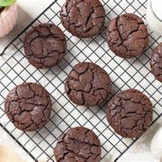 Какао-печиво брауні зі шматочками шоколаду 